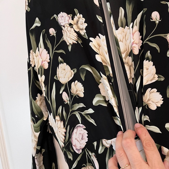 Melodias Salvajes Floral Silk Georgette Dress SIZE 4 - Picture 4 of 5